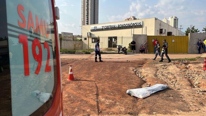 Homem vai ao Detran para renovar CNH e é morto com 7 tiros