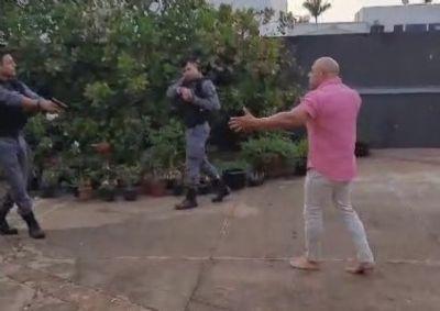 VIOLÊNCIA DOMÉSTICA: Vídeo: homem agride mulher, resiste à prisão e acaba baleado por policiais no interior de MT