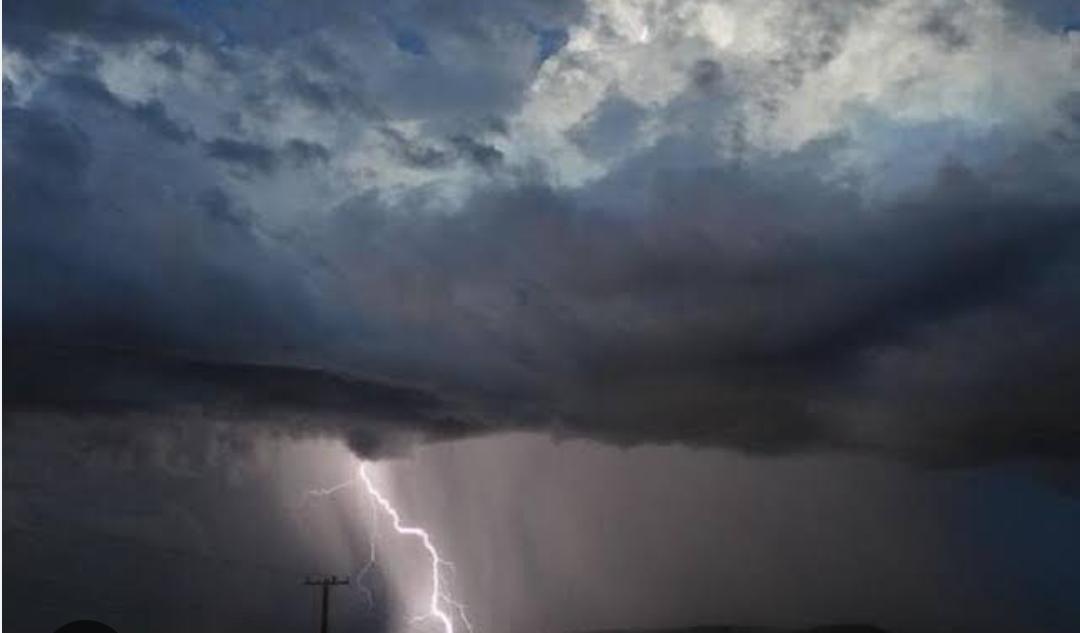 Forte chuva atinge a cidade Querência-MT