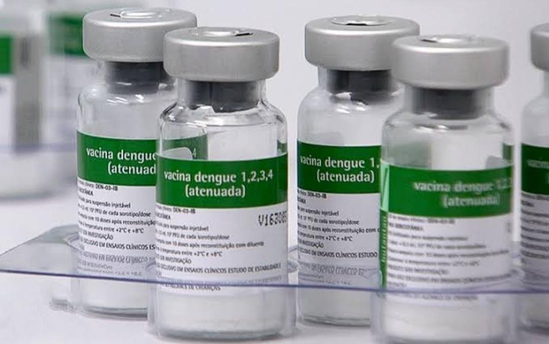 Primeira remessa da vacina contra Dengue chega ao Brasil