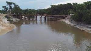 NO RIO XAVANTINHO: Motorista morre ao caminhonete cair de ponte sobre rio em Canabrava do Norte (MT)