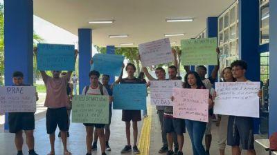 DENÚNCIA: Escorpião e risco de incêndio: alunos denunciam problemas em alojamento da UFMT