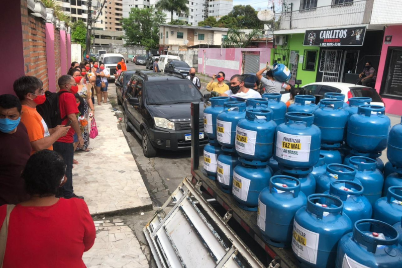 Famílias gastam mais da metade da renda com energia e gás de cozinha