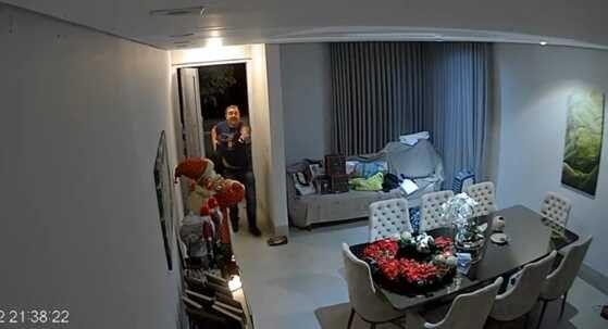 Justiça rejeita queixa-crime de empresária contra delegado por invasão de casa em condomínio na capital