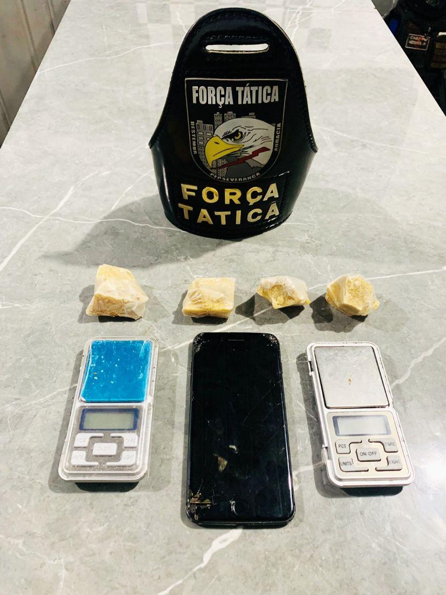 Jovem é preso na madrugada com drogas dentro do carro em Vila Rica (MT)