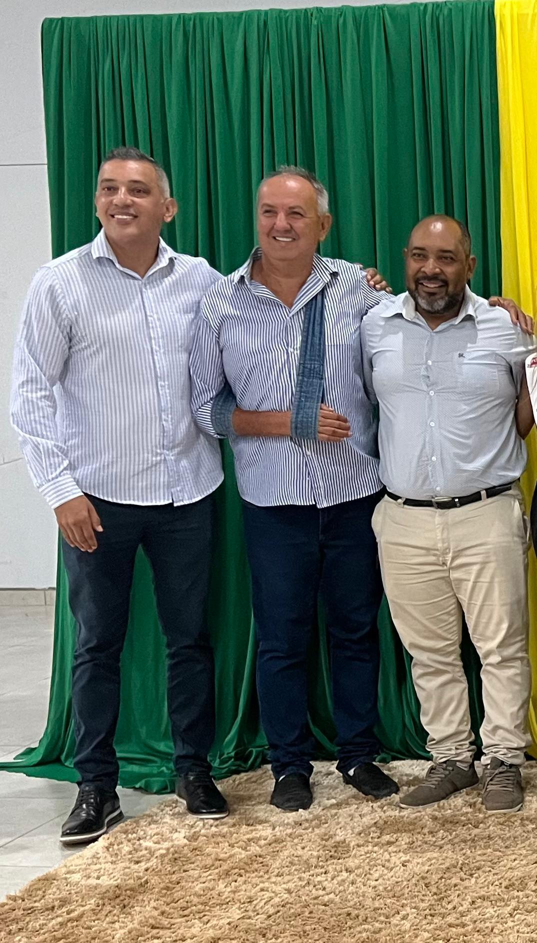 Posse dos vereadores e eleição da mesa diretora marcam início da nova gestão legislativa em Querência.