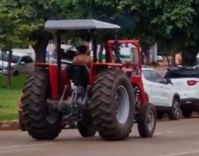 Mulher é presa em Canarana (MT) por furto de trator e ato obsceno em via pública