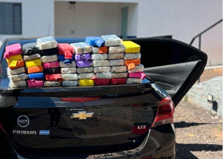 Polícia apreende 51 tabletes de cocaína em Ribeirão Cascalheira (MT) e causa prejuízo de R$ 1 milhão ao crime