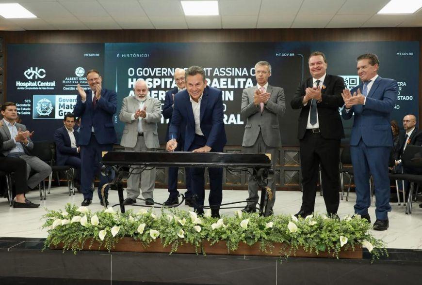 Governador assina contrato com Einstein para gestão de novo hospital em Cuiabá: 