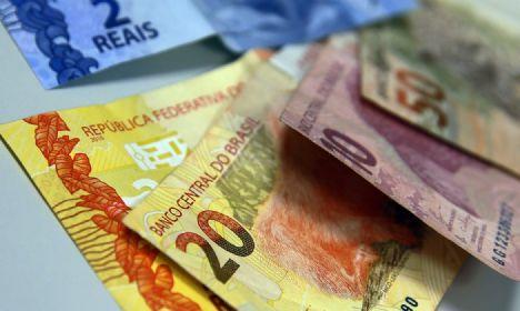 Aposentados e pensionistas do INSS podem consultar antecipação do 13º