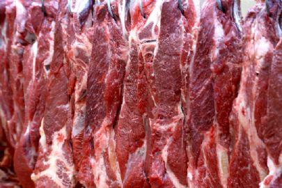 Tarifaço dos EUA pode trazer impactos 'críticos' e 'altos' para 19 produtos do agro, diz CNA