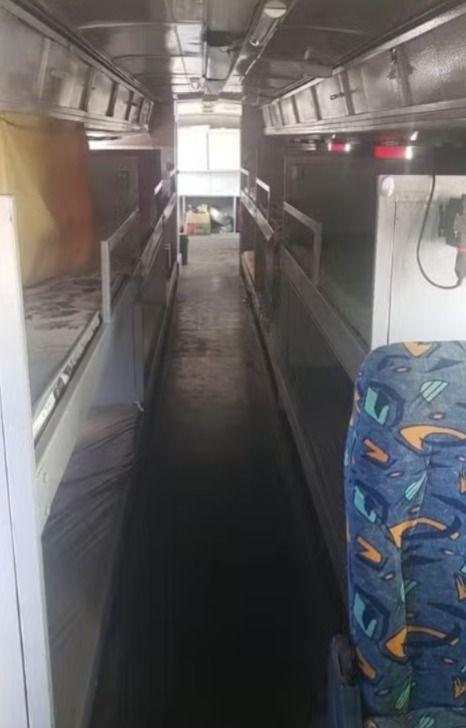 Trabalhadores que viviam em ônibus são resgatados em condições análogas à escravidão em MT