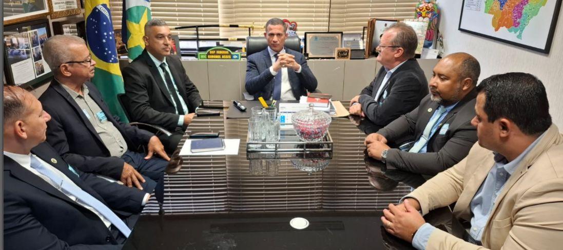 Visita ao Gabinete do Deputado Federal Coronel Assis Reforça Articulação por Recursos para Querência.