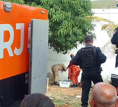 Adolescente que mantinha relacionamento virtual com menor que matou pais e irmão no RJ é ouvida pela polícia em Água Boa