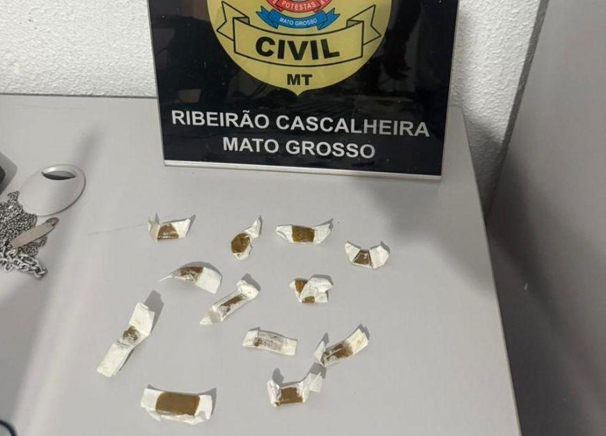 Droga de alta potência é localizada dentro de geladeira pela PCJ em Ribeirão Cascalheira (MT) e traficante é preso em flagrante