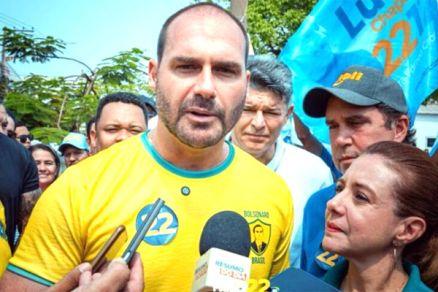 Eduardo Bolsonaro diz que não renunciará ao mandato de deputado