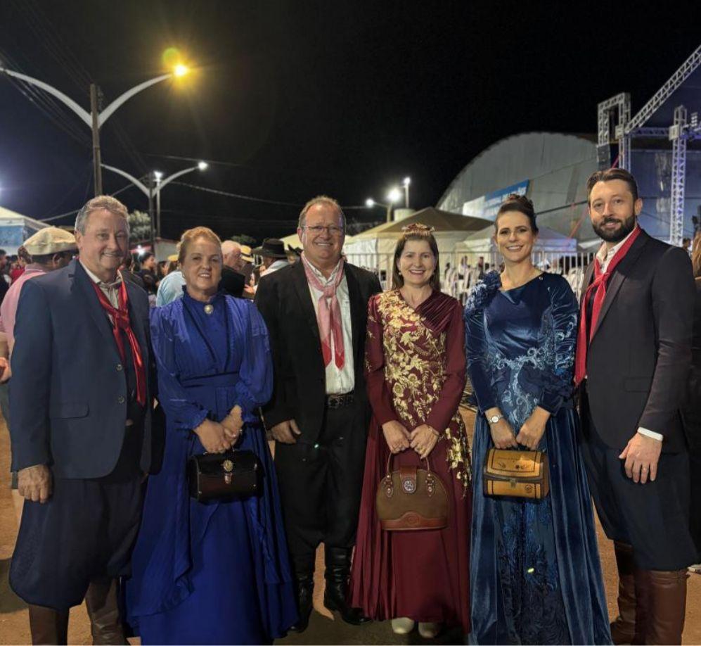 Nacional 2025: Querência presente na maior celebração tradicionalista do país  Na noite desta quinta-feira (24), foi realizada a abertura oficial do N