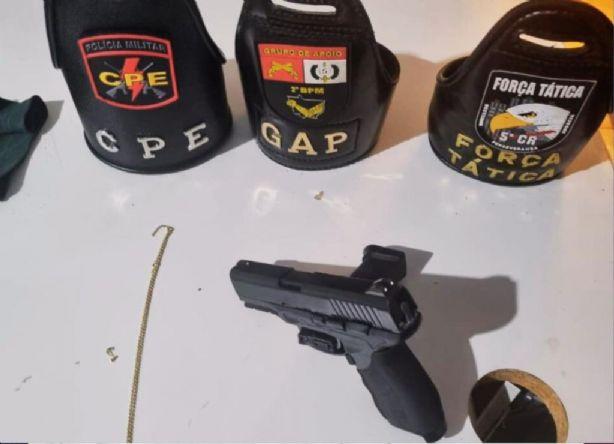 Polícia Militar prende homem por roubo e apreende simulacro de arma de fogo