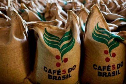 Tarifas de Trump: Preço do café dispara nos mercados dos Estados Unidos