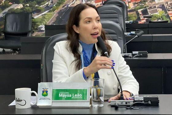 Vereadora vê elementos para pedir indiciamento de ex-prefeito por improbidade administrativa