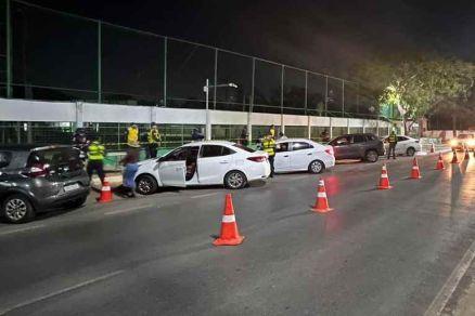Homem é preso em blitz ao ser flagrado com menor de 13 anos