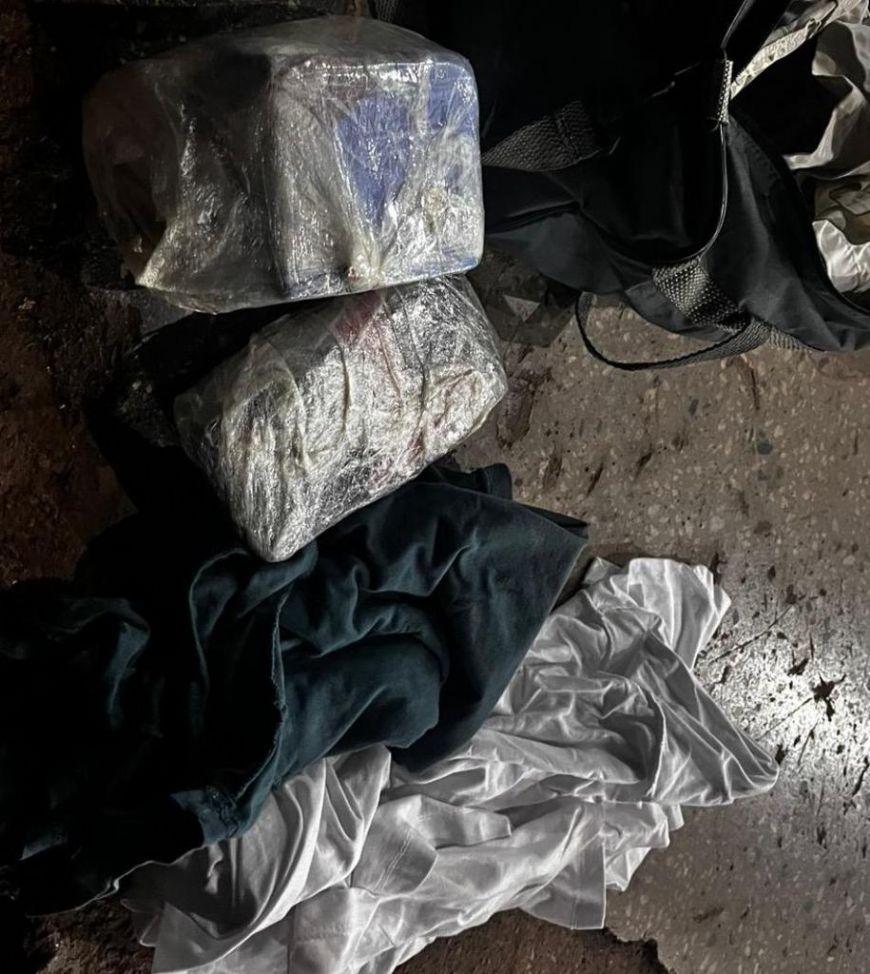 Jovem é preso com drogas na mochila em ônibus intermunicipal em Barra do Garças (MT)