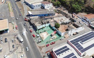 Bombeiros usam mais de 80 mil litros de água para extinguir incêndio em madeireira em Barra do Garças (MT)