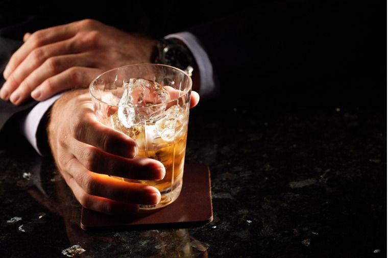 MPMT alerta bares e restaurantes em MT sobre riscos de adulteração de bebidas