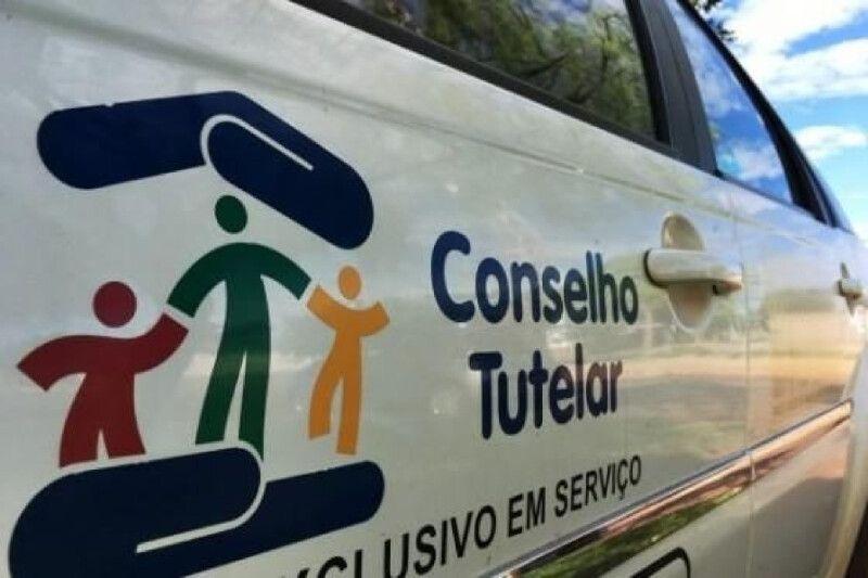 Pai “resgata” filhos após mãe trancar menores e “ir pra gandaia” em Confresa (MT)