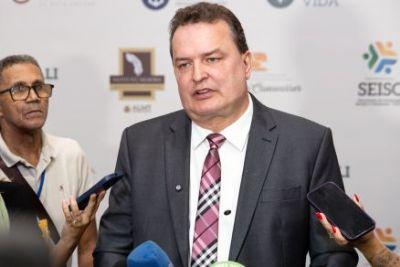 Max cancela sessão de vetos e prioriza votação do Orçamento 2026