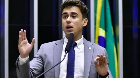 Nikolas Ferreira é condenado por racismo contra psicóloga trans