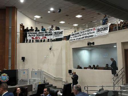 Projeto de reajuste salarial do Judiciário volta a travar na ALMT após novo pedido de vista