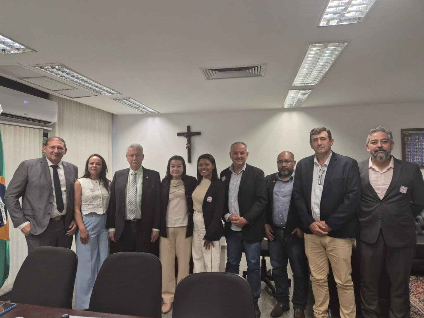 Vereadores e Sindicato se reúnem com Senador José Lacerda para tratar do desembargo do PA Pingos D’água e Canaã 