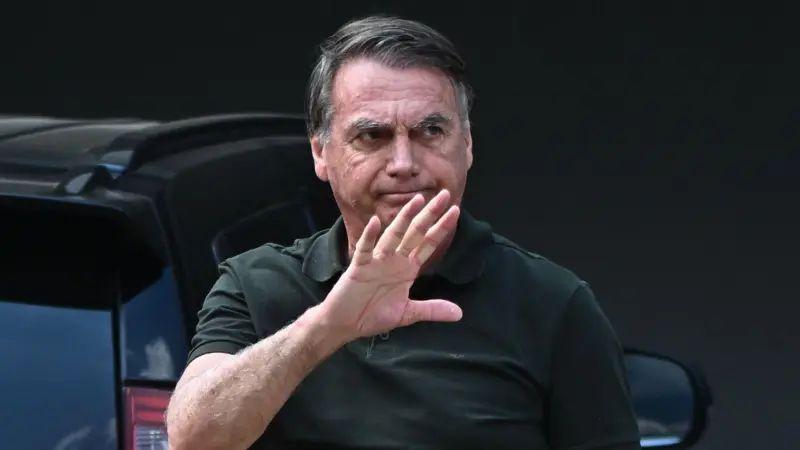 Bolsonaro pode sair da prisão em dois anos e quatro meses com PL da Dosimetria