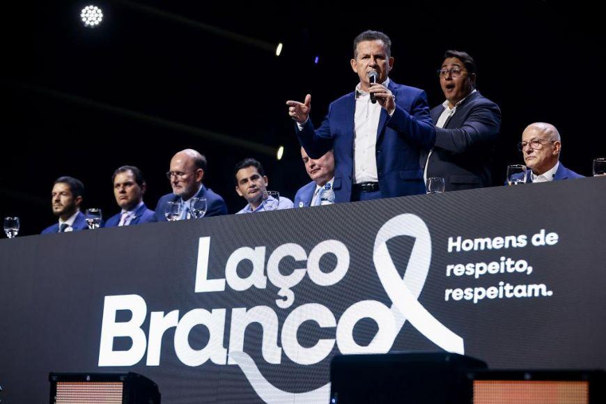 “Precisamos ensinar nossos filhos a respeitar as mulheres e denunciar esses crimes”, afirma governador