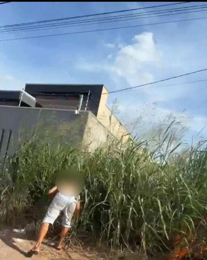 “Toquei fogo por causa das cobras”, diz homem preso após incendiar terrenos em Confresa (MT)