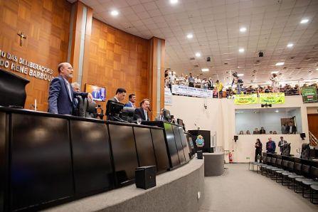 Deputados aprovam criação de 