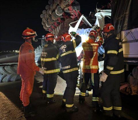 Tragédia na BR-158: acidente entre caminhonete, caminhão e trator deixa dois mortos em Mato Grosso
